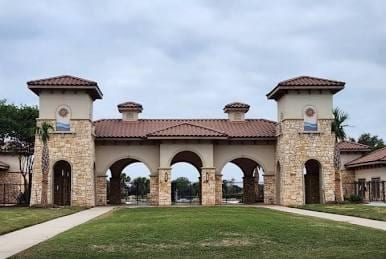 4510 Bonita Way, League City, TX 77573 - view of community with a lawn