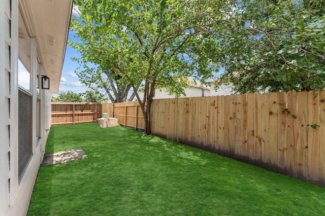 2411 Irish Spring Dr, Houston, TX 77067 - view of yard