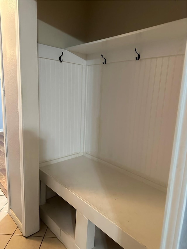 227 S Brownell St, La Porte, TX 77571 - mudroom with light tile patterned flooring
