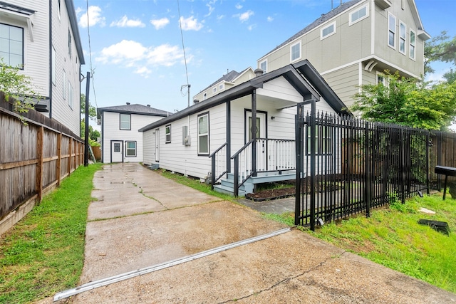 4002 Rutland St, Houston, TX 77018 - view of front of house