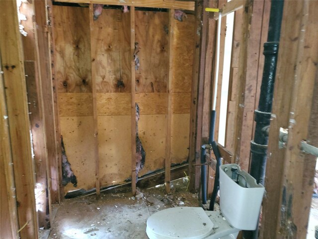 1101 4th Ave N, Texas City, TX 77590 - bathroom with toilet