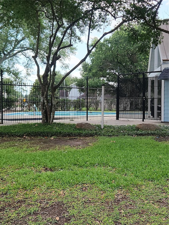 11207 Windmark Pl, Houston, TX 77099 - view of pool