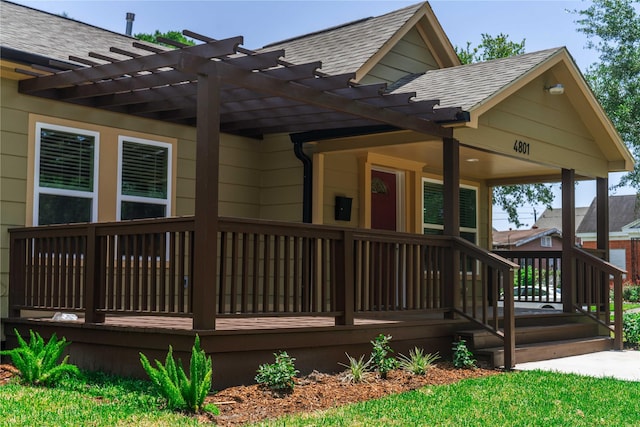 4801 Walker St, Houston, TX 77023 - deck with a pergola
