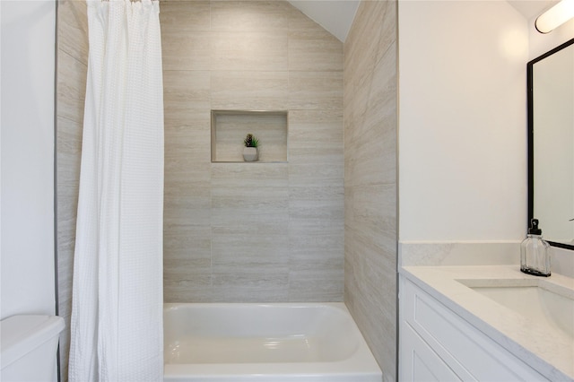 2312 Reinerman St, Houston, TX 77007 - bathroom with shower / tub combo, vanity, and toilet