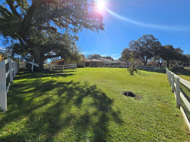 5000 Magnolia Ln, Bay City, TX 77414 - view of yard