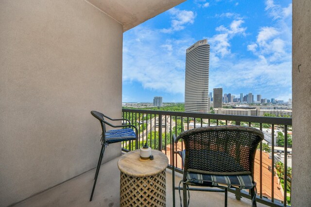3333 Allen Pkwy Unit 1508, Houston, TX 77019 - balcony featuring a view of skyline