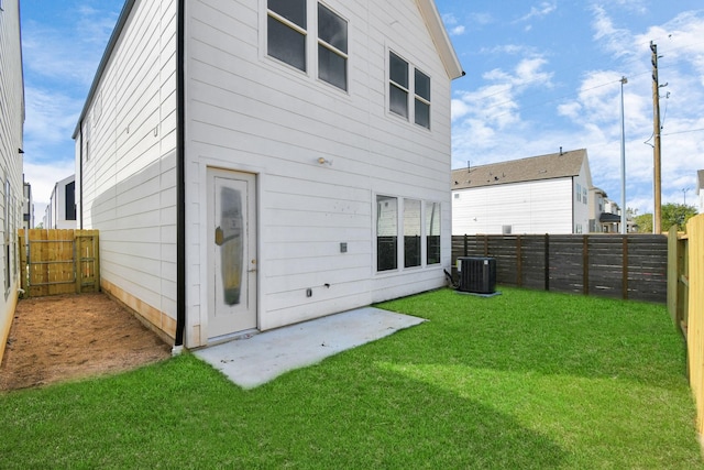 4016 Boho Ln, Houston, TX 77045 - rear view of property featuring central air condition unit