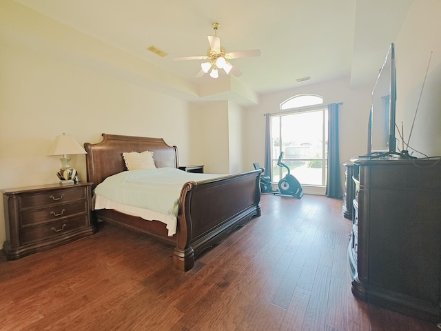 2631 Misty Grove Dr, Manvel, TX 77578 - bedroom featuring wood finished floors and ceiling fan