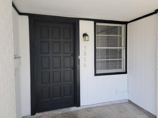 5814 Fontenelle Dr, Houston, TX 77035 - view of property entrance