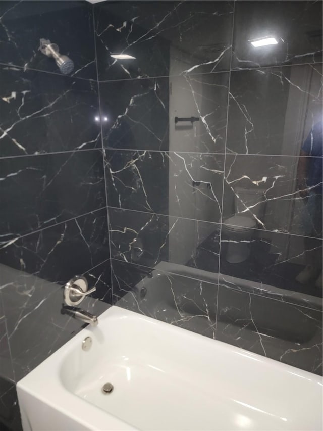 5814 Fontenelle Dr, Houston, TX 77035 - full bath with tub / shower combination