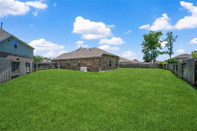 18934 Sorrento Point Dr, New Caney, TX 77357 - view of yard