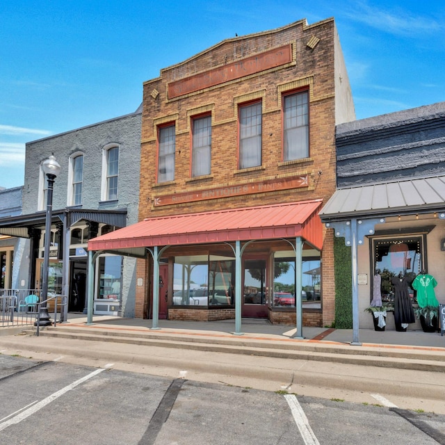 106 W Main St, Pilot Point, TX 76258 - photo 1