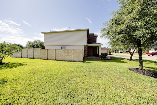 8106 Sweetstone Bluff Ln, Cypress, TX 77433 - view of yard