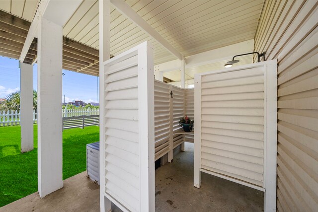 22321 Vista Del Mar, Galveston, TX 77554 - view of patio / terrace