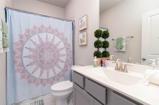 7334 Lake Arrowhead Ln, Porter, TX 77365 - full bath featuring vanity, toilet, and a shower with curtain