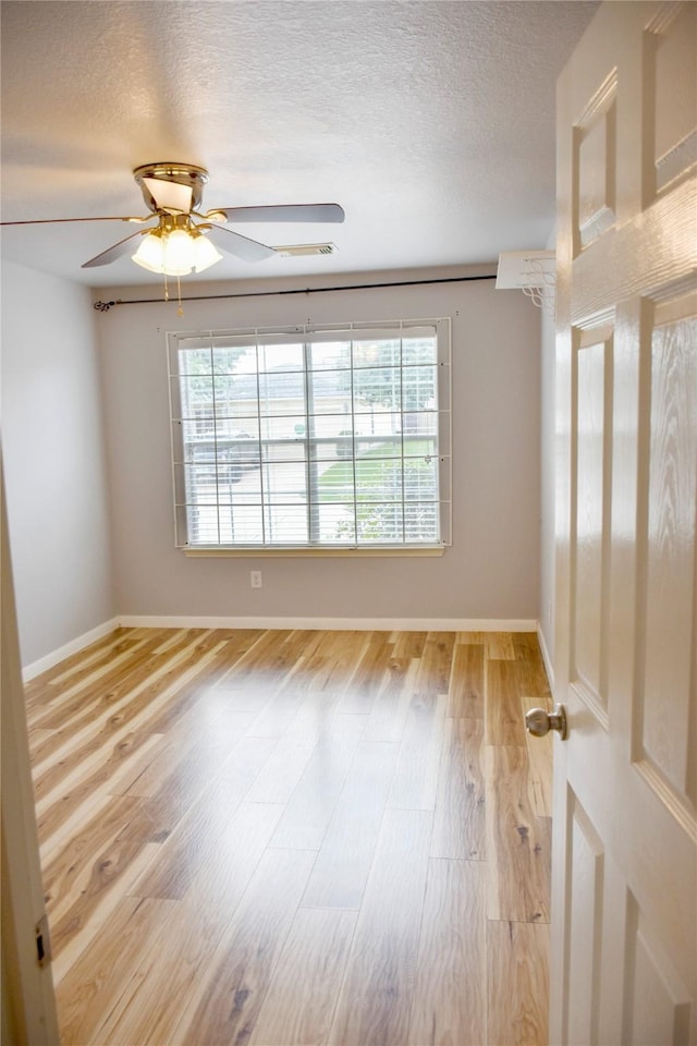 718 Sun Lodge Dr, Houston, TX 77073 - photo 4
