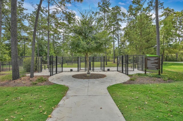 204 Lukewood Cir, Conroe, TX 77318 - photo 40