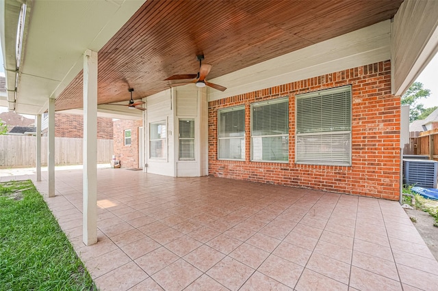 5722 Henniker Dr, Houston, TX 77041 - view of patio / terrace featuring a ceiling fan and central AC