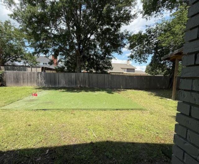 674 Meadowgreen Dr, Port Neches, TX 77651 - view of yard