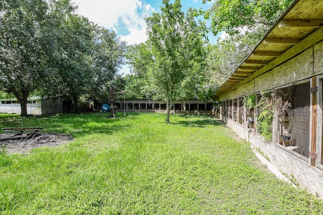 1083 County Rd 147, Alvin, TX 77511 - view of yard
