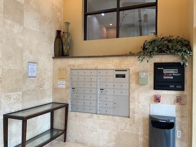 2203 Dorrington St Unit 403, Houston, TX 77030 - view of home's community featuring mail area