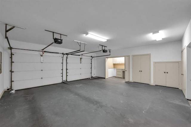 22 Creekwood Dr, Montgomery, TX 77356 - garage with a garage door opener