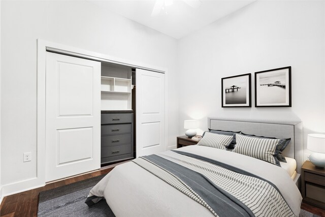 1011 Studemont St Unit 304, Houston, TX 77007 - bedroom with dark wood finished floors, a closet, and ceiling fan