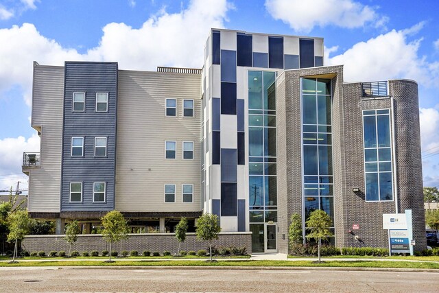 1011 Studemont St Unit 304, Houston, TX 77007 - view of property