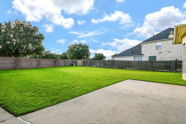 902 Delford Way, Sugar Land, TX 77479 - view of yard featuring a patio area