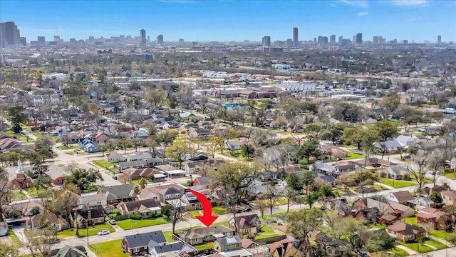 515 Canadian St, Houston, TX 77009 - aerial view of property's location with skyline