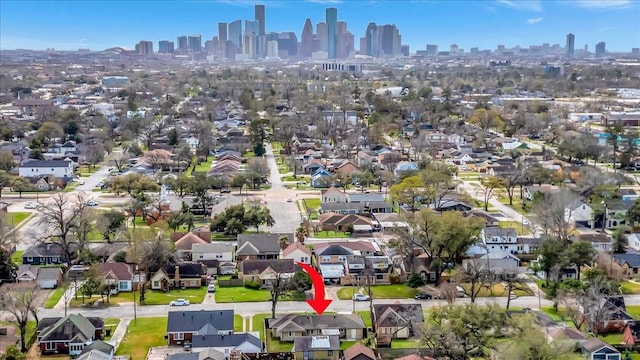 515 Canadian St, Houston, TX 77009 - aerial view of property's location with city skyline and nearby suburban area