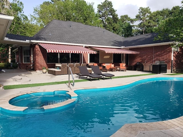 23442 Hillcrest Dr, Hockley, TX 77447 - outdoor pool with a patio, an outdoor living space, and an in-ground hot tub
