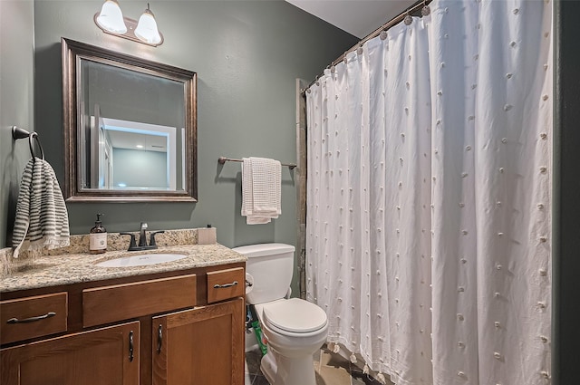 804 Enid St Unit A, Houston, TX 77009 - full bathroom featuring toilet, vanity, and a shower with curtain