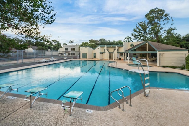 11442 Galbreath Dr, Houston, TX 77066 - community pool with a patio area