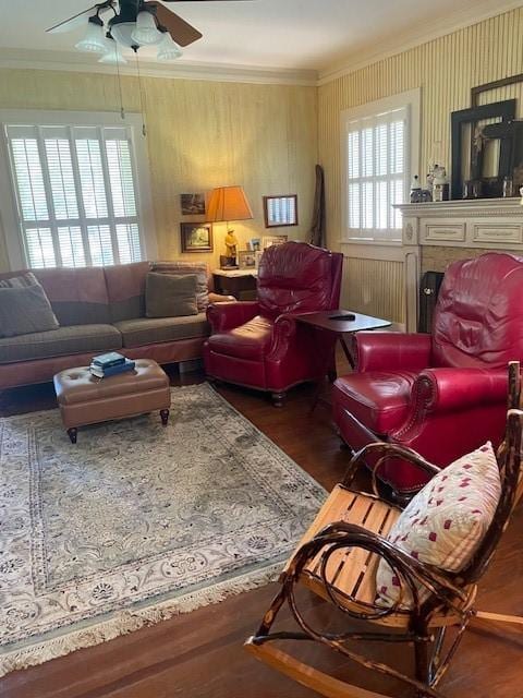 2114 E Lufkin Ave, Lufkin, TX 75901 - living room featuring ornamental molding, wood finished floors, plenty of natural light, and a ceiling fan