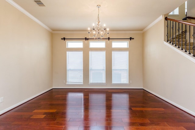 3531 Urban Woods Trl, Houston, TX 77008 - unfurnished room featuring a chandelier, wood finished floors, and crown molding