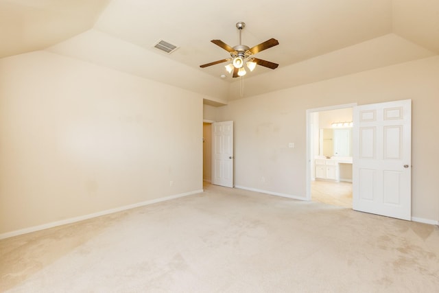 3531 Urban Woods Trl, Houston, TX 77008 - unfurnished bedroom featuring light colored carpet, lofted ceiling, and ceiling fan