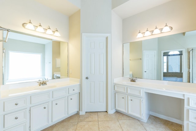 3531 Urban Woods Trl, Houston, TX 77008 - bathroom featuring healthy amount of natural light, vanity, and tile patterned flooring