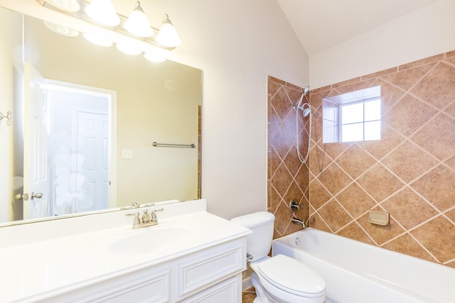3531 Urban Woods Trl, Houston, TX 77008 - bathroom with vanity, tub / shower combination, and vaulted ceiling