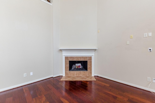 3531 Urban Woods Trl, Houston, TX 77008 - unfurnished living room with wood finished floors and a fireplace