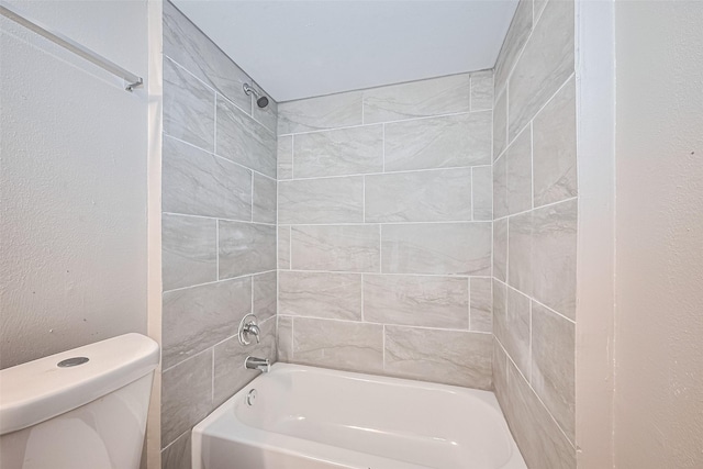 9003 Chateau Forest Dr, Houston, TX 77088 - full bathroom featuring toilet and shower / bath combination