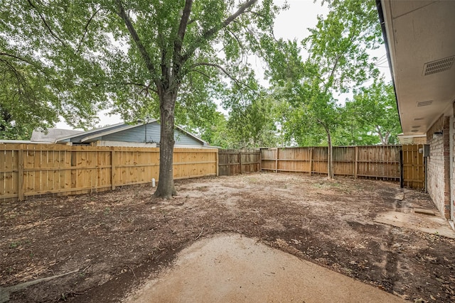 9003 Chateau Forest Dr, Houston, TX 77088 - view of fenced backyard