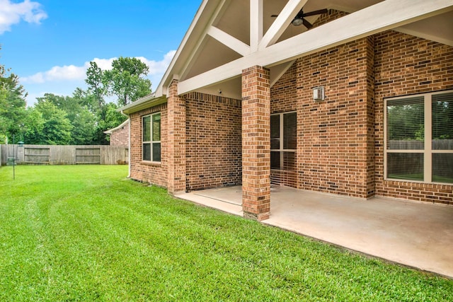 12406 Fort Isabella Ct, Tomball, TX 77375 - view of yard with a patio area