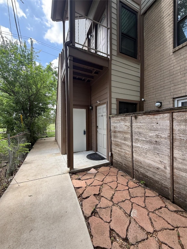 8149 Sands Point Dr Unit 113, Houston, TX 77036 - view of patio with a balcony