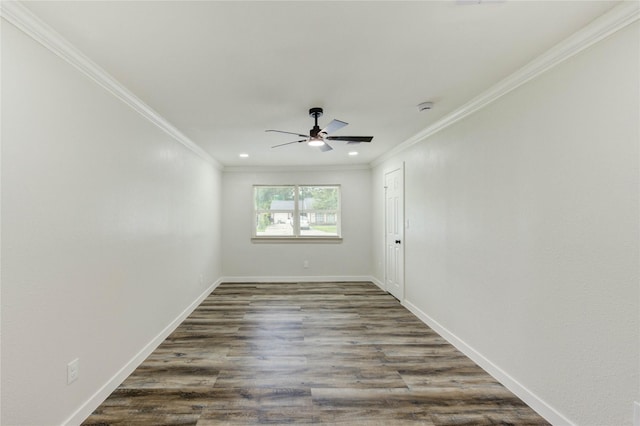 5978 Southmont St, Houston, TX 77033 - unfurnished room with ceiling fan, crown molding, baseboards, dark wood-style floors, and recessed lighting