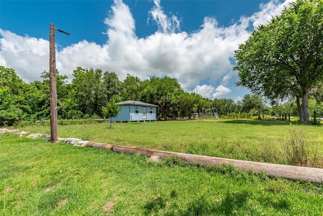 7230 Moore St, Hitchcock, TX 77563 - view of yard
