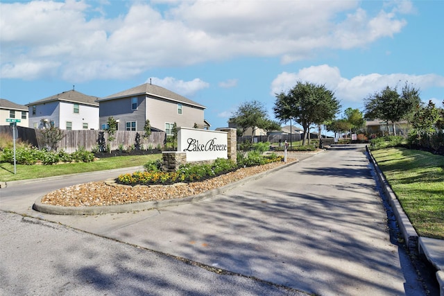 10901 Afternoon Shade, Willis, TX 77318