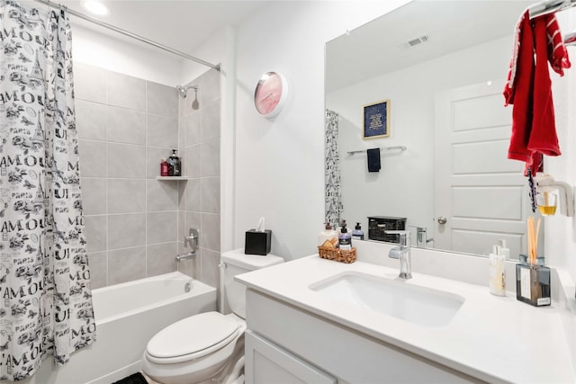 7730 Robert Ln, Rosharon, TX 77583 - bathroom featuring vanity, toilet, and shower / bathtub combination with curtain