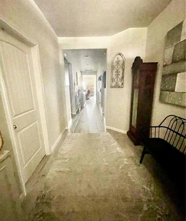 7638 Sirocco Ln, Baytown, TX 77523 - hall featuring baseboards