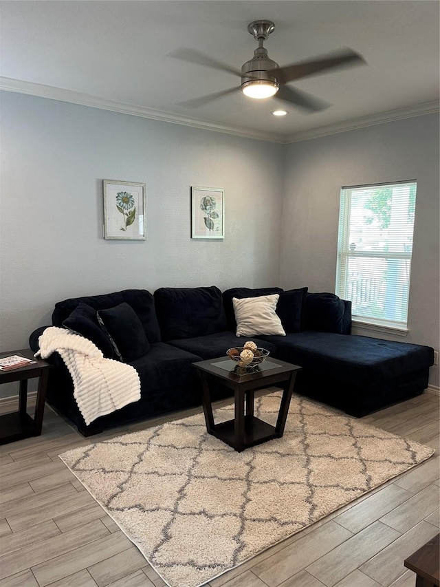 16961 W Hammon, Montgomery, TX 77316 - living area featuring ceiling fan, light wood-type flooring, ornamental molding, and recessed lighting